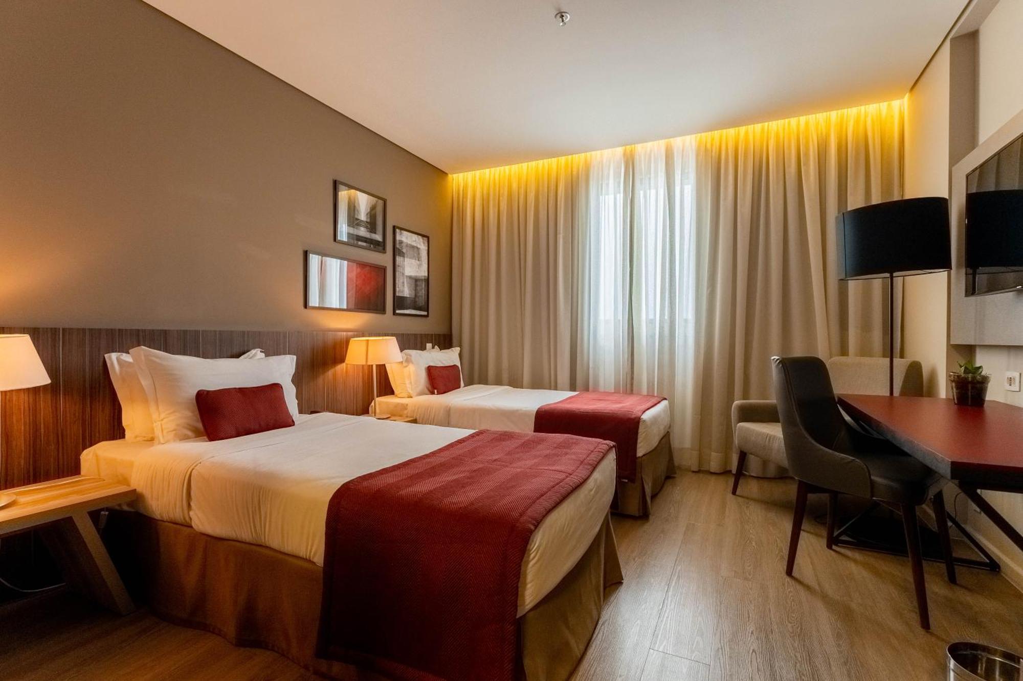 Royal Palm Tower 4*